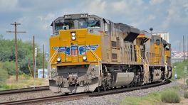 SS Narrow Font K5LLA 2 Piece 1L For the UP SD70ACE (Reworked)