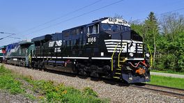 SS NS ES44AC 3929 Raised Letter K5HL
