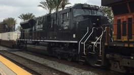 EMDX Progress Rail Black Scheme SD70AH-T4 reskin