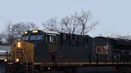 CSX ET44AH 3296 K5HLR2