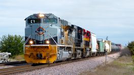SS Narrow Font K5LLA 2 Piece 1L For the UP 1989 SD70ACE